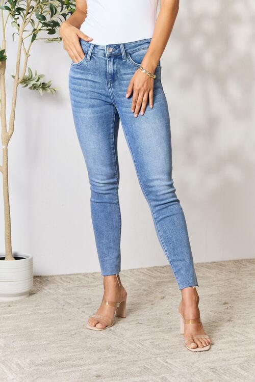 Skinny Raw Hem BAYEAS Jeans