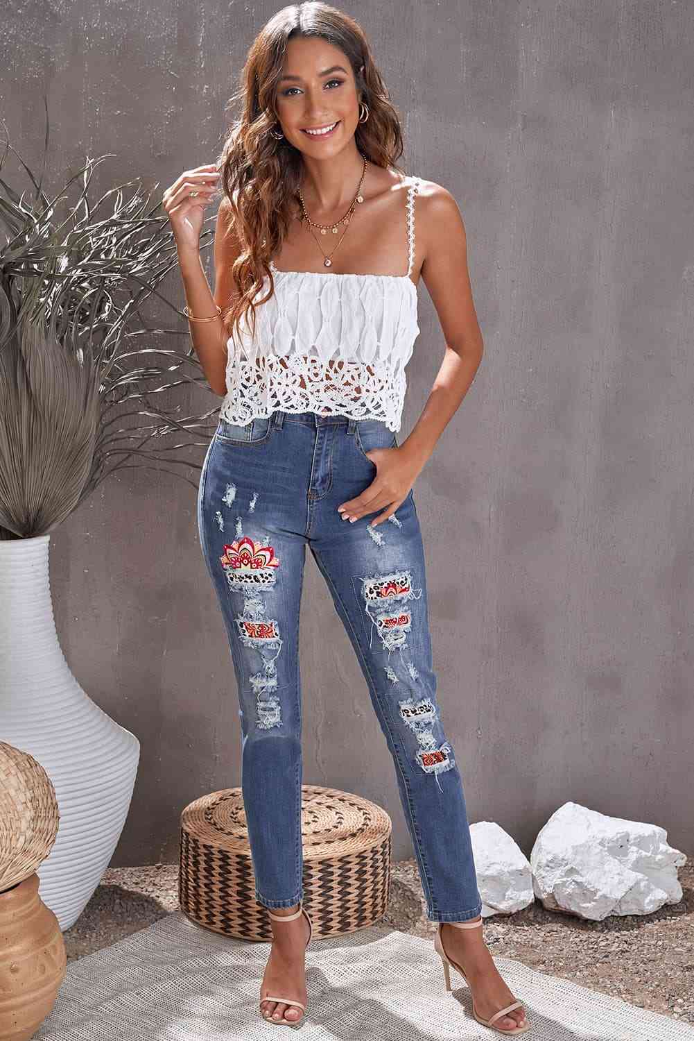 Ankle-Length Leopard Patch Baeful Jeans
